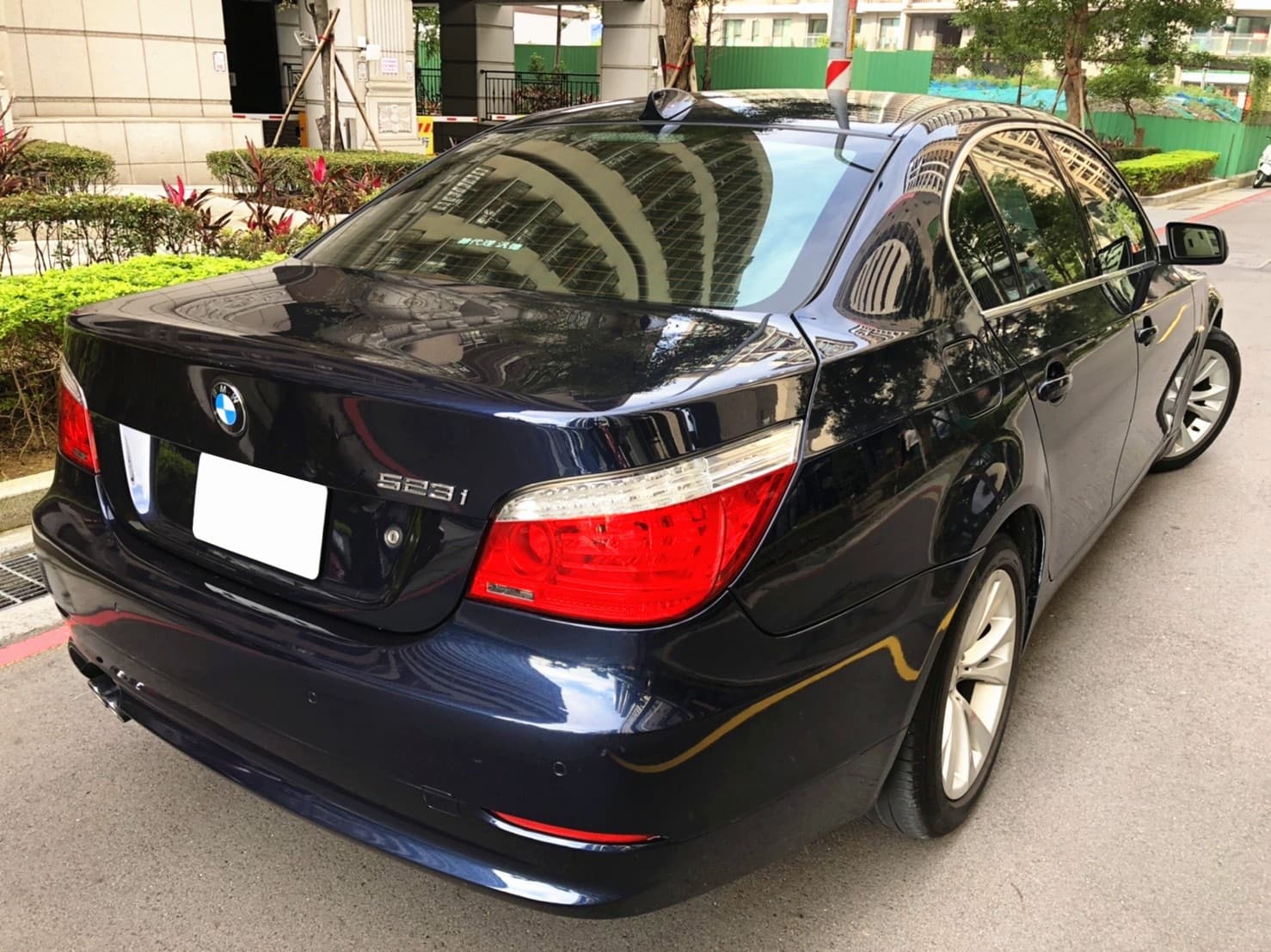 BMW E60 523